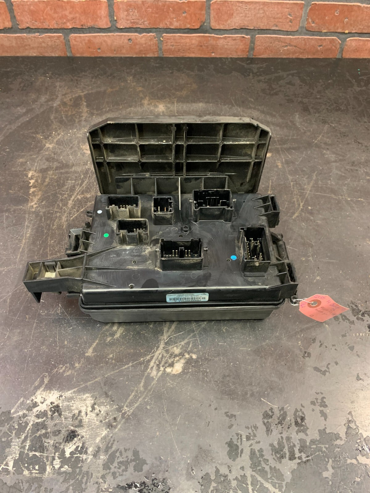 2014 Dodge Challenger Fusebox Fuse Box Relay Module Assembly OEM 68223923AA