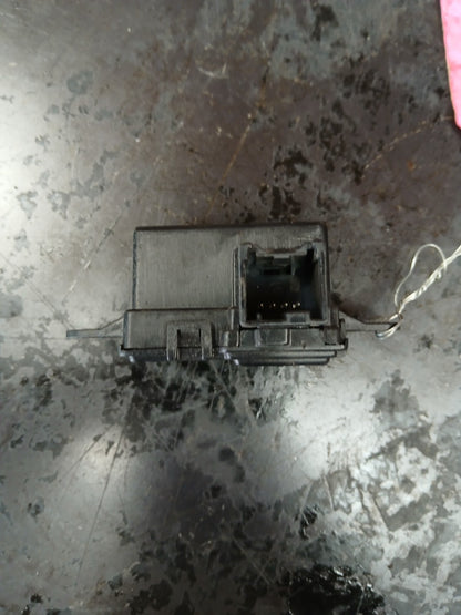 2007 Cadillac Escalade Back-up Reverse Parking Aid Sensor Module 0 263 005 033