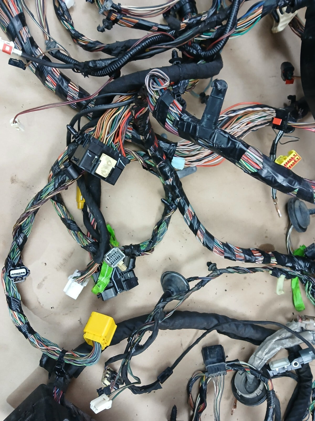 2014 Dodge Challenger SRT8 Unified Body Wiring Wire Harness 68214917aa