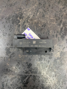 2015 -2020 CHALLENGER/300 KEYLESS ENTRY ANTENNA MODULE RECEIVER OEM 68067753AA