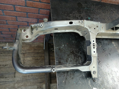 2005-2010 300 Charger Front Radiator Support Cross Member 05139179af 04578405aa
