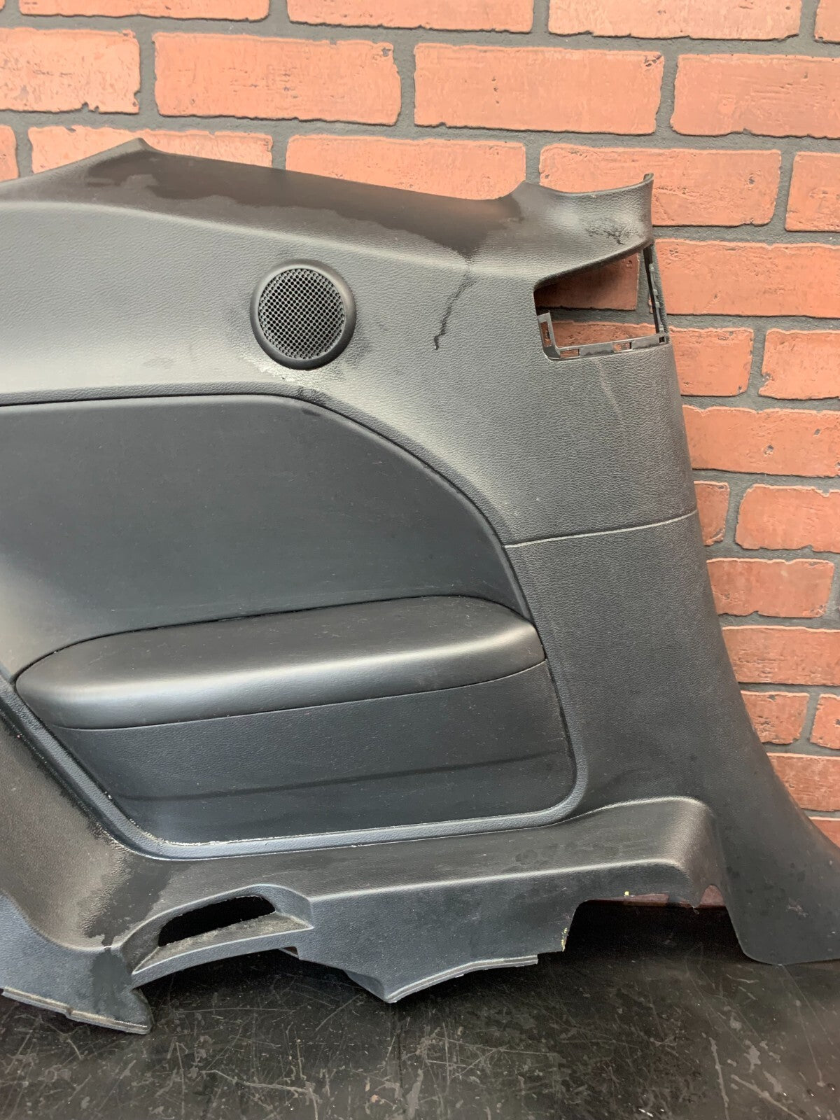2015-2023 DODGE CHALLENGER DRIVER LH SIDE QUARTER PANEL TRIM OEM 1ZA09DX9AE