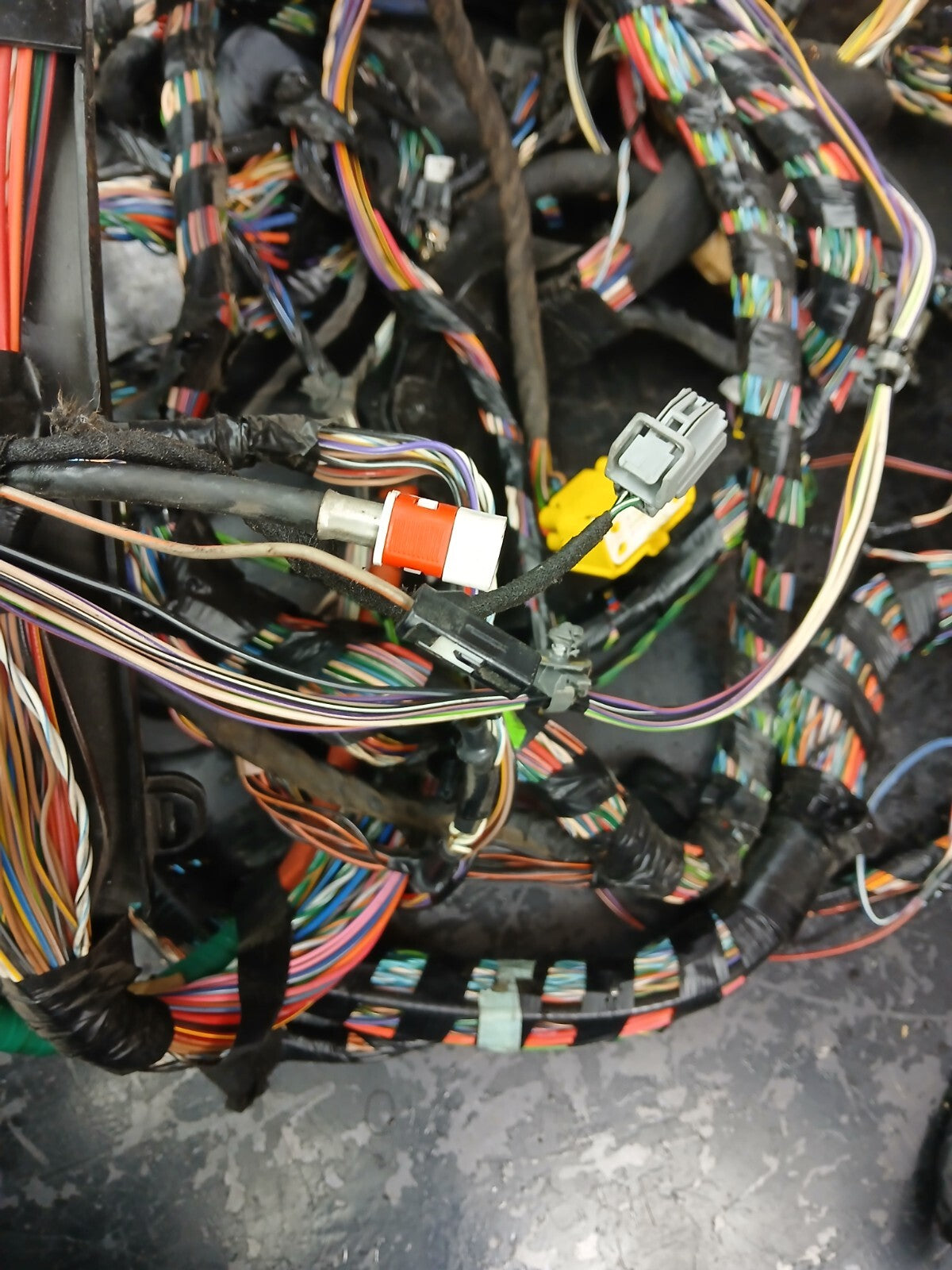 2013 Dodge Challenger Unified Body Wire Wiring Harness w/ Fuse Box 68156543ab