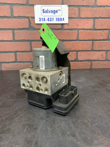 JEEP GRAND CHEROKEE SRT 11-13 OEM ABS ANTI LOCK CONTROL UNIT BRAKE MODULE