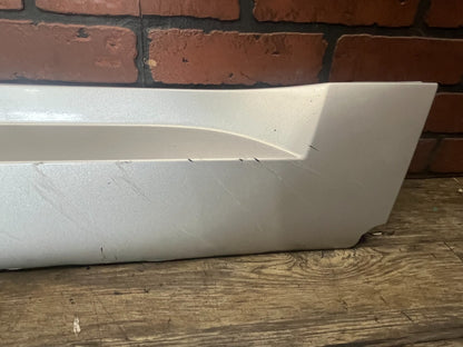 2005-2010 Jeep Grand Cherokee Driver LH Side Rocker Panel Side Skirt 05166229AB