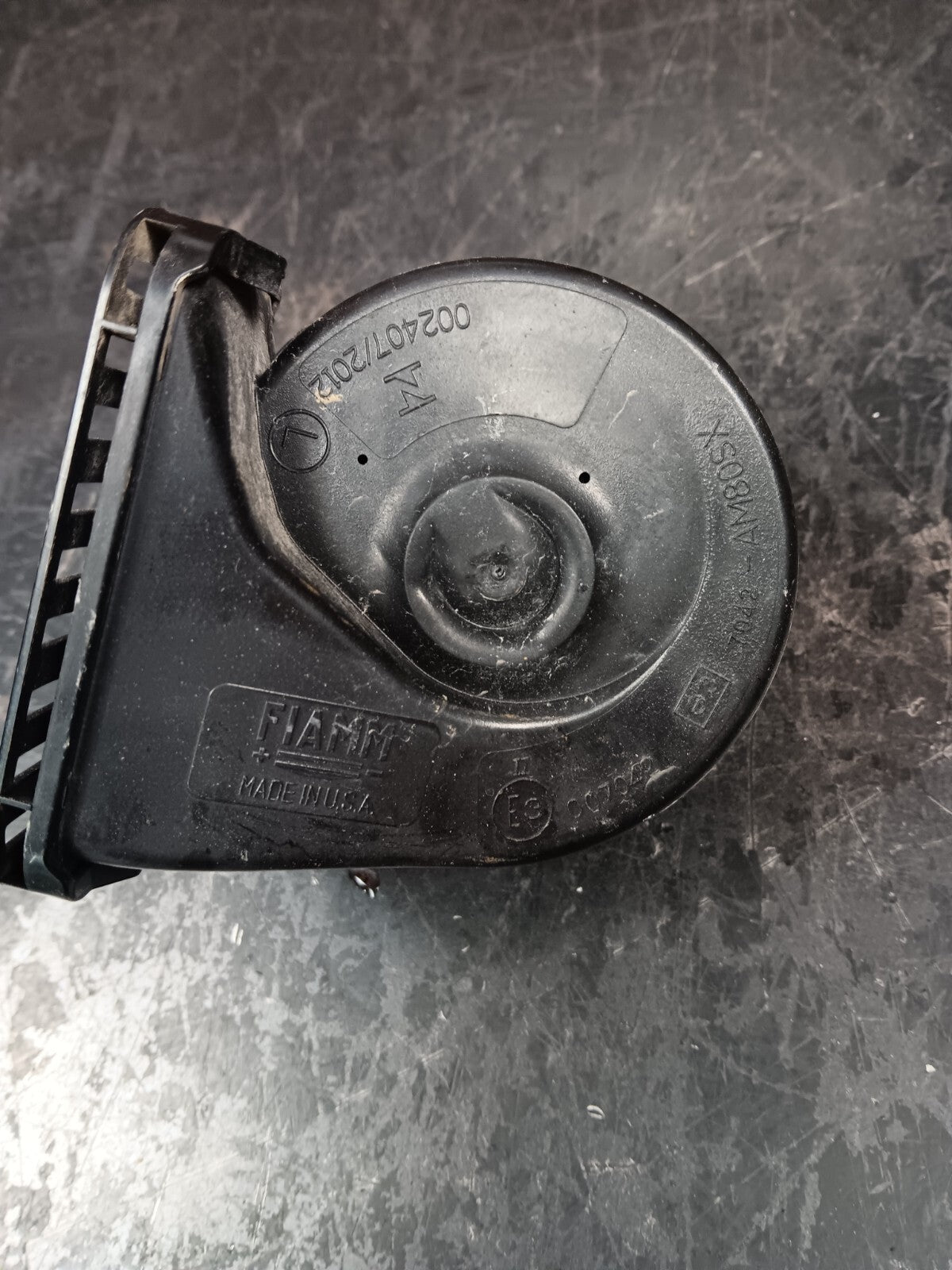 Fiamm Front High and Low Pitch Note Horn Assembly Set of 2 002407/2012