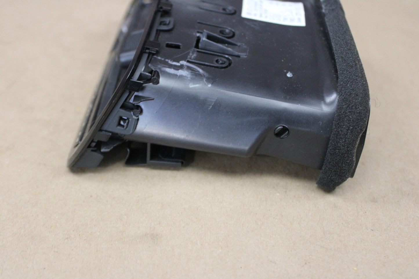 15-19 DODGE CHALLENGER DASH RIGHT SIDE AC AIR OUTLET VENT GRILLE OEM 5LE09SZ0AG