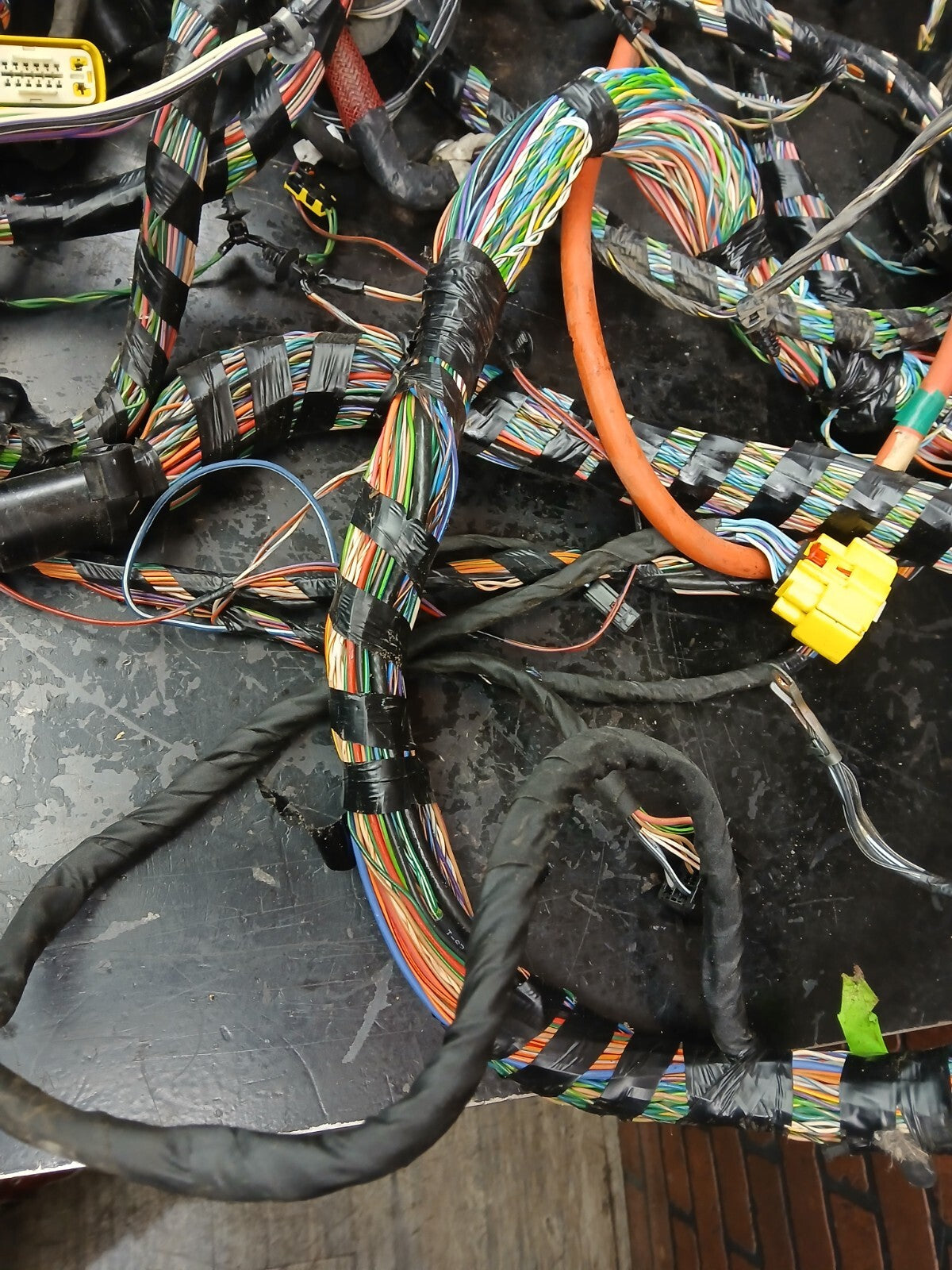 2013 Dodge Challenger Unified Body Wire Wiring Harness w/ Fuse Box 68156543ab