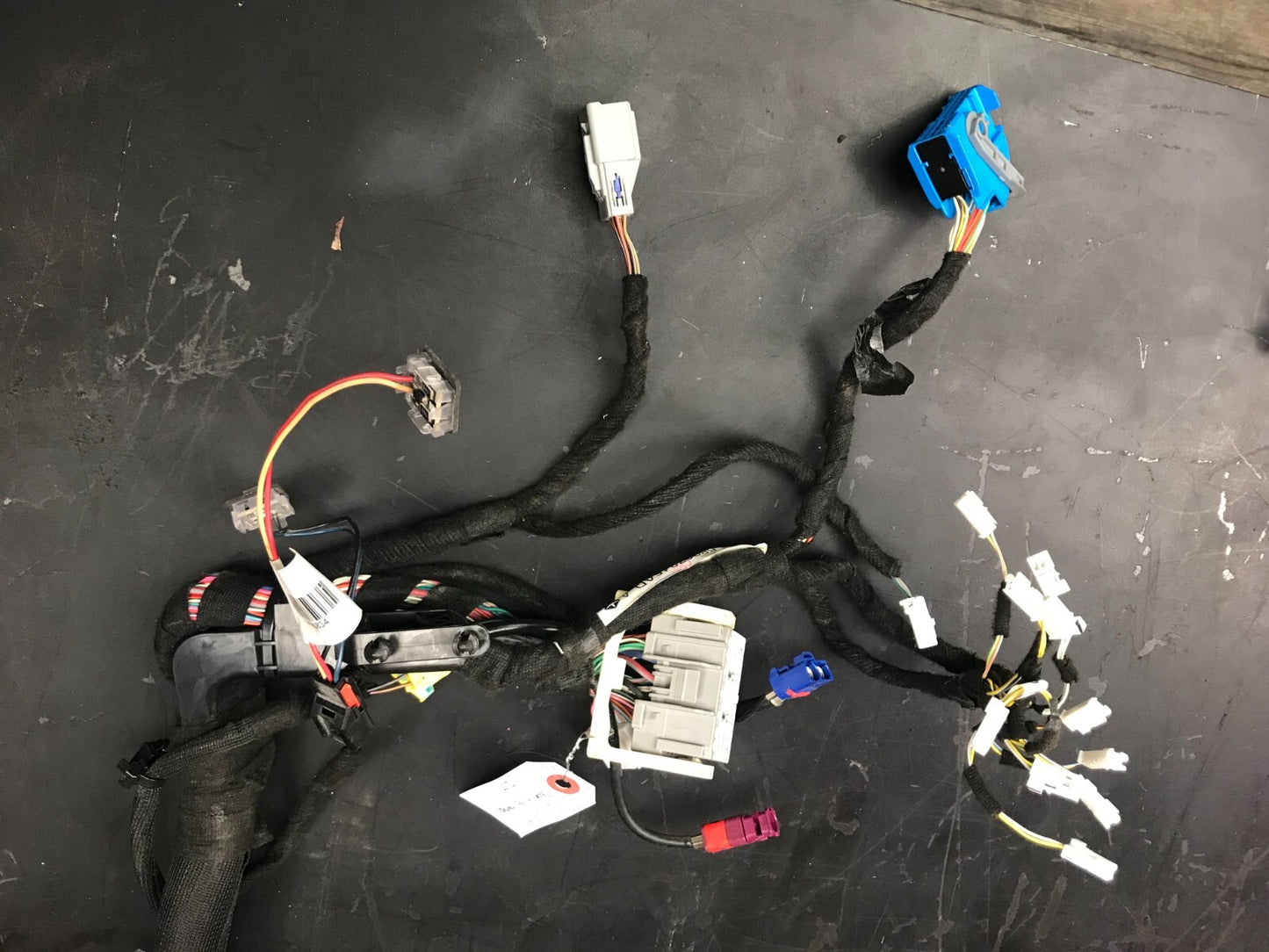 2016 Dodge Challenger SRT Dash Instrument Panel Wiring Wire Harness 68267345AD