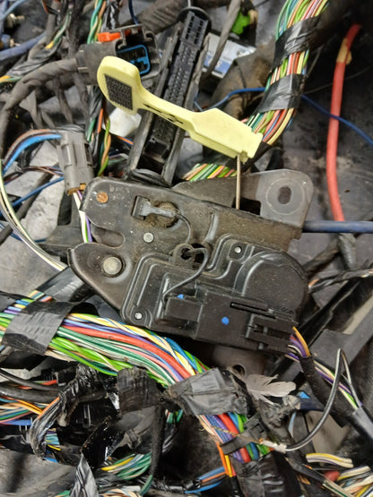2013 Dodge Challenger Unified Body Wire Wiring Harness w/ Fuse Box 68156543ab