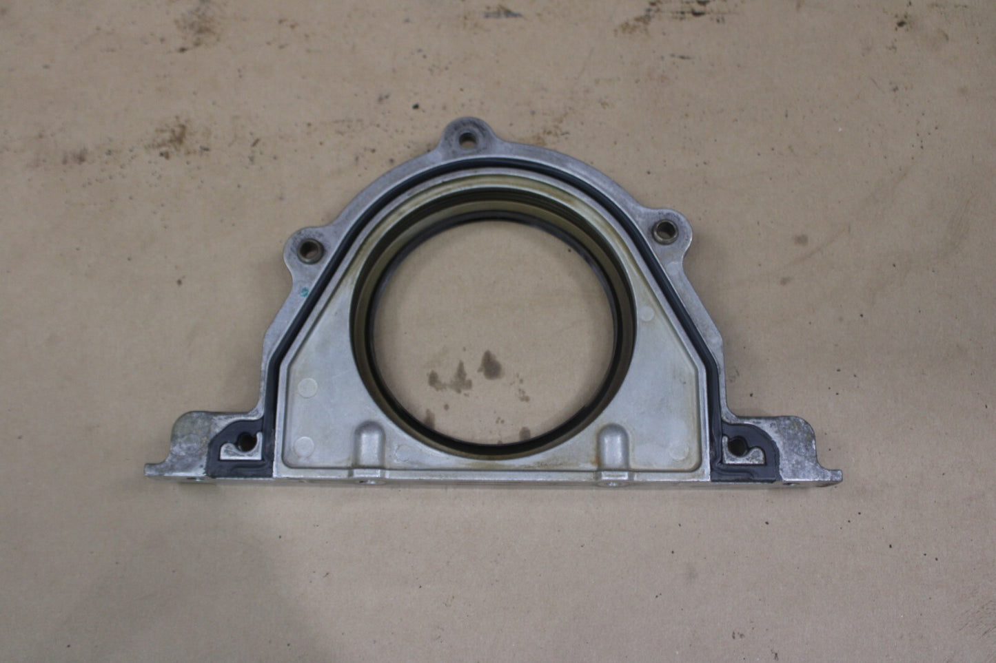 Dodge Ram Chrysler Gen 3 HEMI 5.7L 6.4L 6.1L REAR CRANKSHAFT OIL SEAL RETAINER