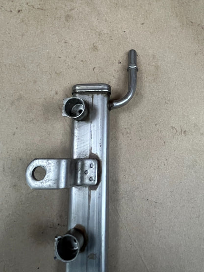 2007-2020 JOURNEY PATRIOT CALIBER 200 SEBRING AVENGER OEM FUEL INJECTOR RAIL