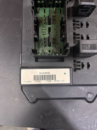 08 JEEP GRAND CHEROKEE RELAY FUSE BOX INTERIOR JUNCTION CONTROL UNIT  56048366AE