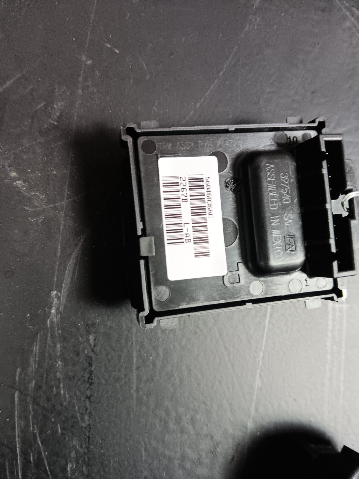 2007-2011 Jeep Dodge Chrysler Steering Wheel Radio Cruise Control Switch Set