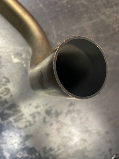 Harley-Davidson Touring Street Road Exhaust Crossover Pipe Milwaukee M8 65600178