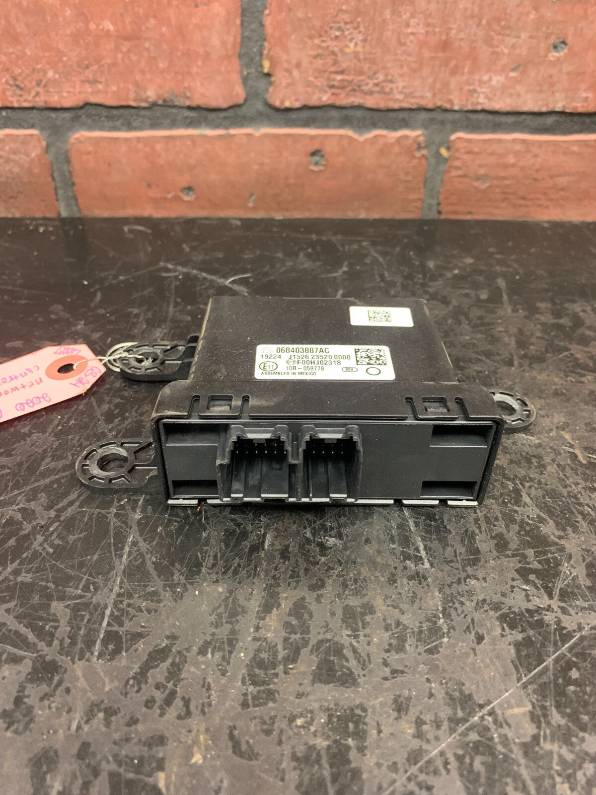 2018-2023 DODGE CHARGER NETWORK GATEWAY CONTROL MODULE UNIT OEM 68403887AB