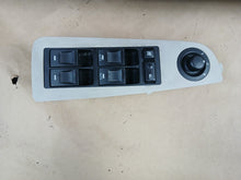 2005-2010 Chrysler 300 Front Driver LH Side Interior Door Panel 1al151d1af