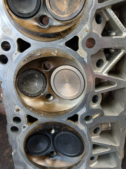 15-22 Charger Challenger Hellcat SRT Driver LH Cylinder Head 53010753ad Damaged