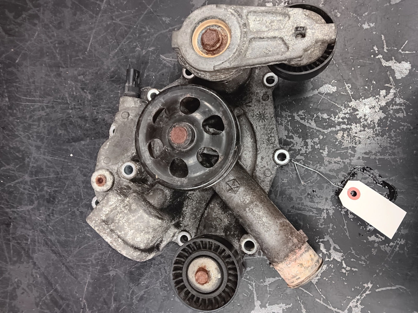 5.7L 6.4L Hemi Charger Durango Grand Cherokee Chrysler SRT Water Pump 53022340ac