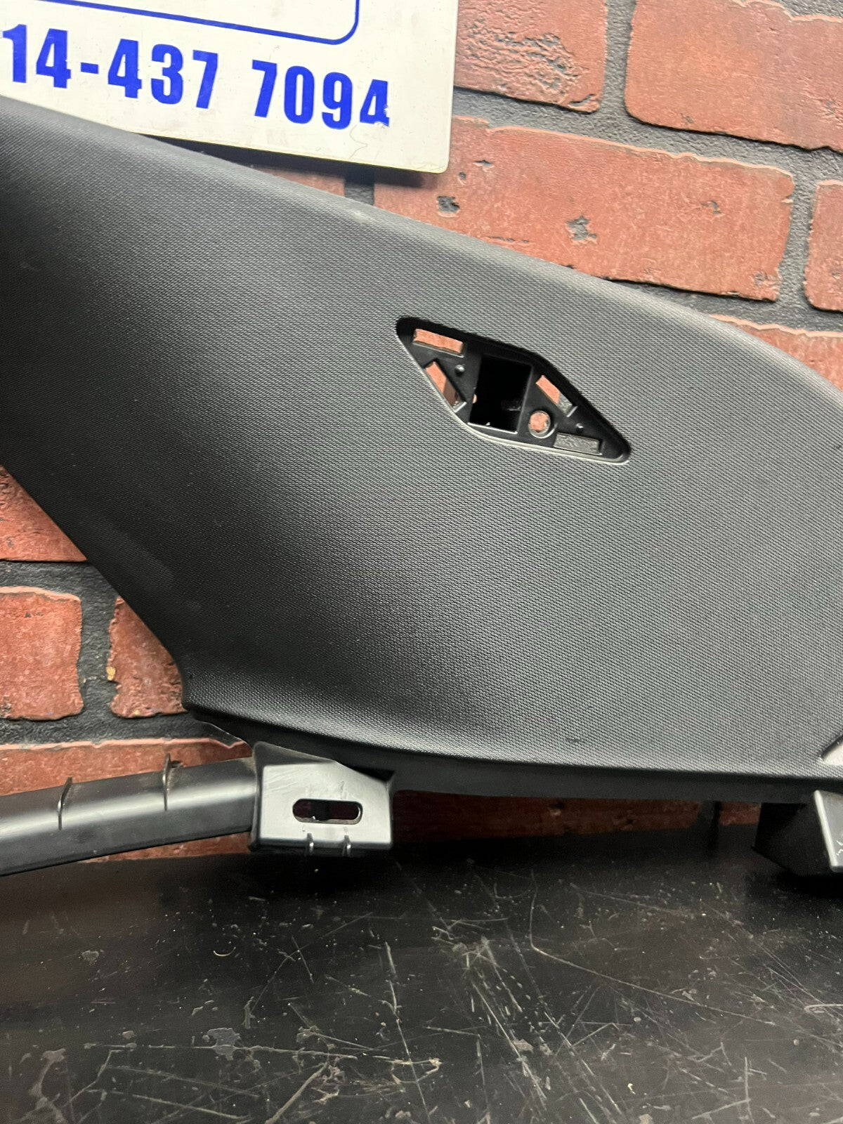 2015-2023 DODGE CHALLENGER REAR RIGHT SIDE QUARTER C PILLAR UPPER TRIM COVER OEM
