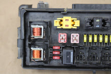 2007 Jeep Grand Cherokee Commander Fuse Box BCM Body Control Module 04692109AC