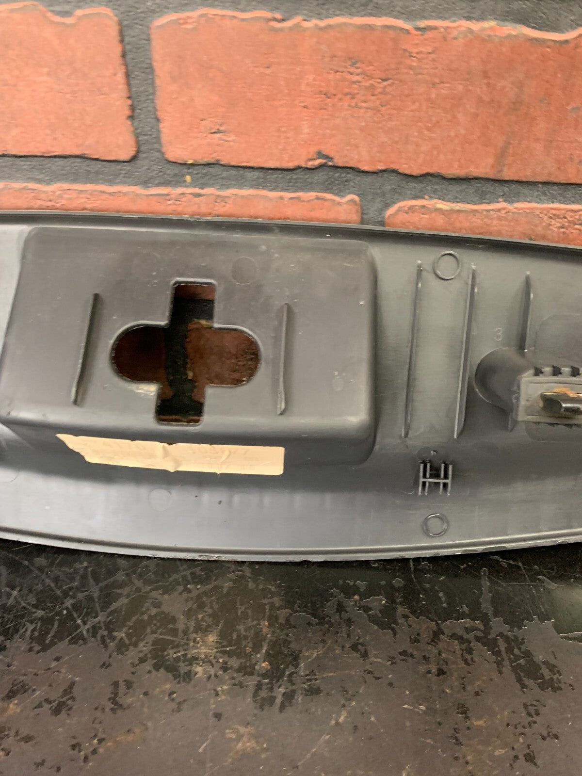 2005 - 2010 Jeep Grand Cherokee Wk Scuff Plate Trim Panel Boot Tailgate Oem