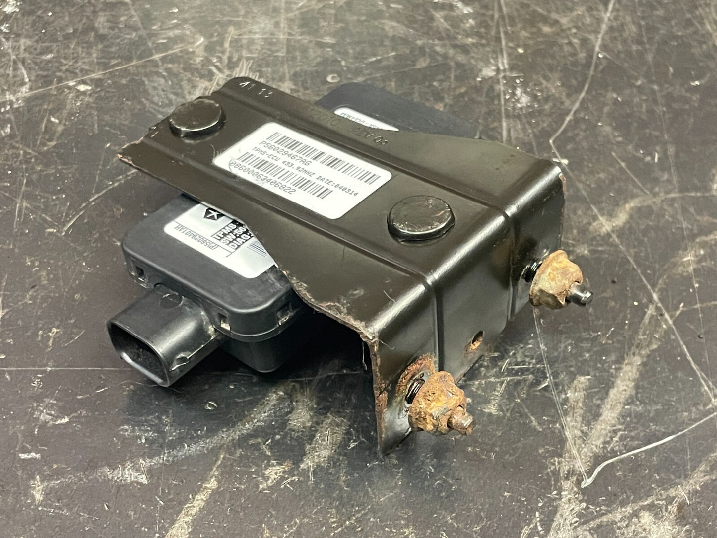 2008-2014 Dodge Challenger TPMM 56029467AG Mopar Tire Pressure Monitoring Module