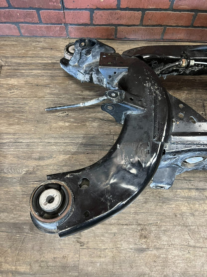 DODGE CHALLENGER R/T SCAT PACK 16-23 OEM REAR AXLE SUSPENSION SUBFRAME CRADLE