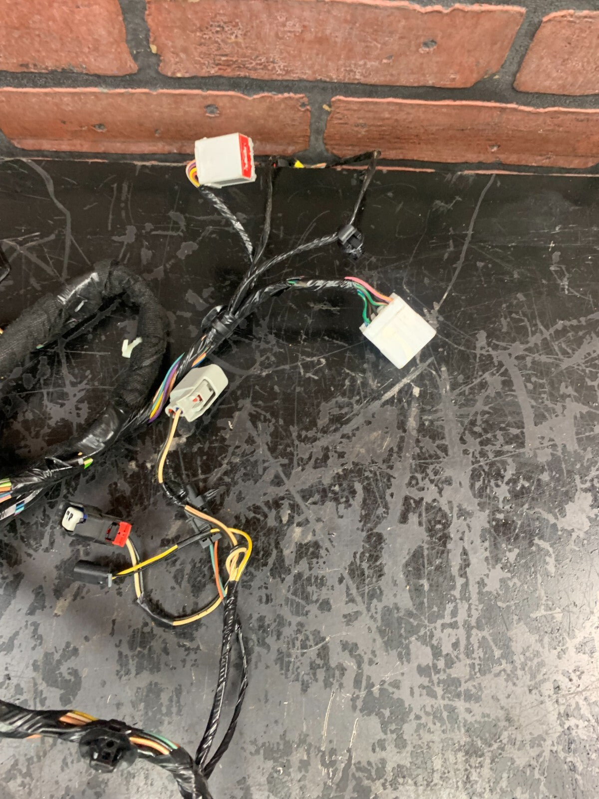2016-2017 JEEP GRAND CHEROKEE TAILGATE LIFTGATE BACK DOOR WIRING HARNESS OEM