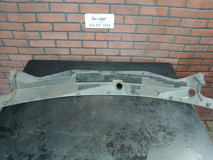 2007-2012 Dodge Caliber Mopar Windshield Grille Cowl Top Panel 05303815af
