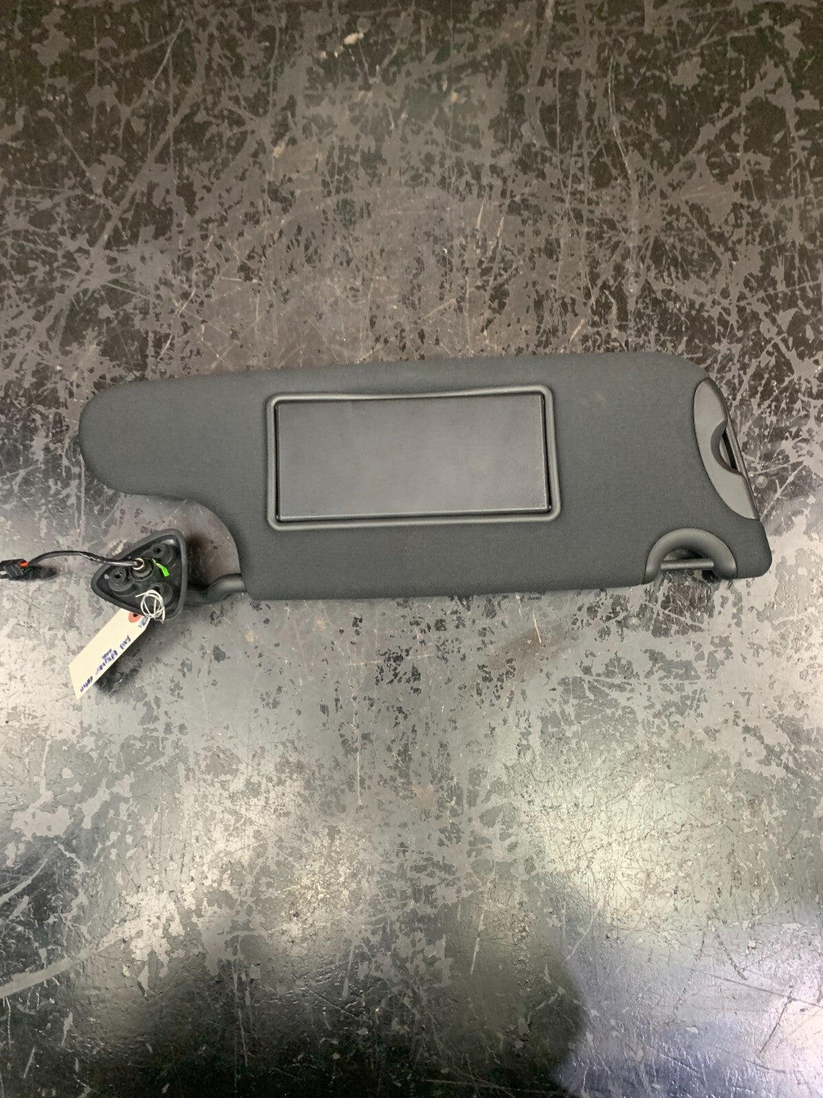 2015-2016 DODGE CHALLENGER FRONT PASSENGER RIGHT SIDE SUN VISOR OEM 55361230AB