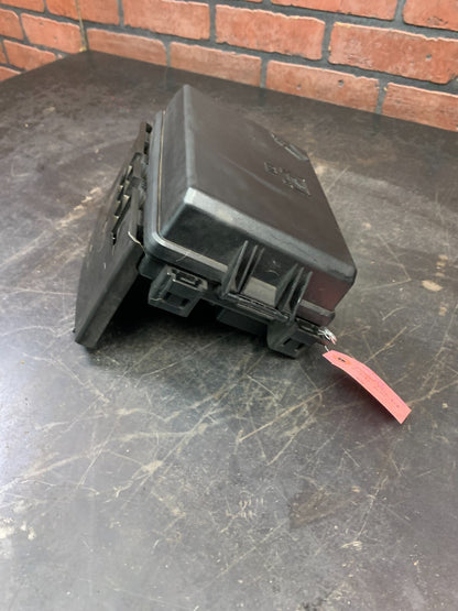 2014 Dodge Challenger Fusebox Fuse Box Relay Module Assembly OEM 68223923AA