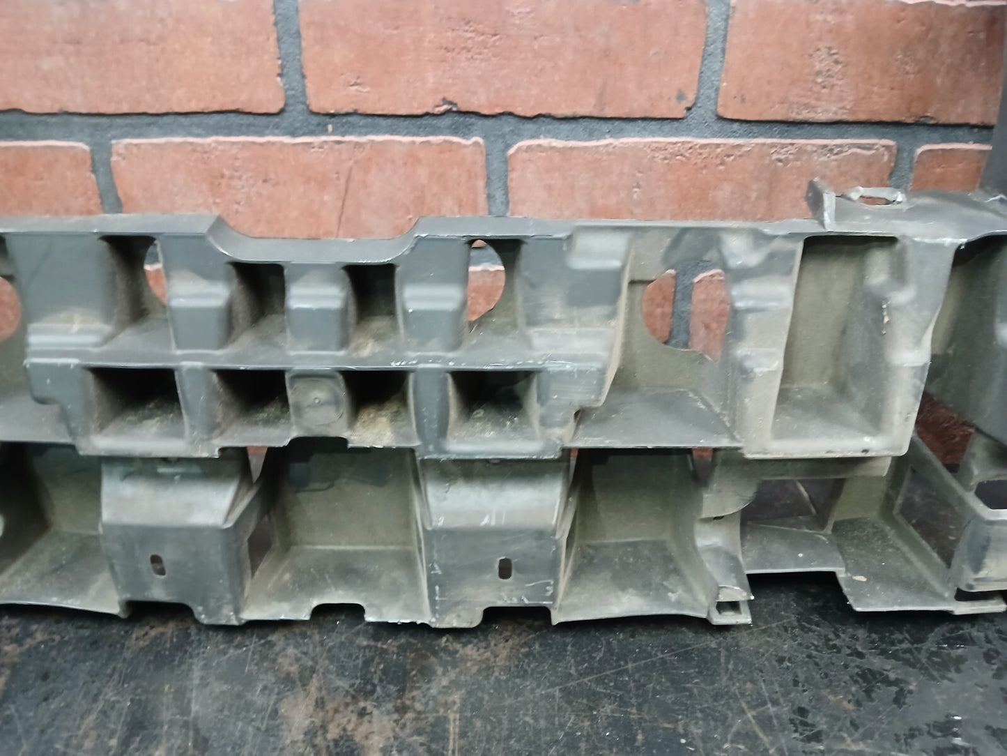 2012 Dodge Charger Front Bumper Impact Energy Absorber Support Bracket