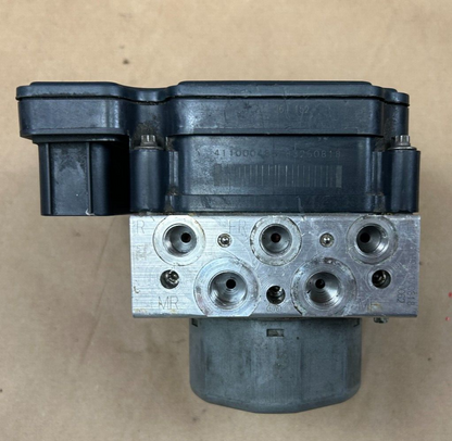 Harley Davidson OEM Touring 17-19 ABS Brake Pump Control Unit Module 41100046B
