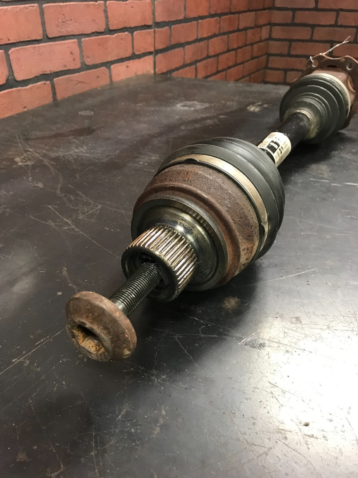 2011-2018 Audi A6 A8 Front CV Axle Shaft Assembly 4G0 470 271 F