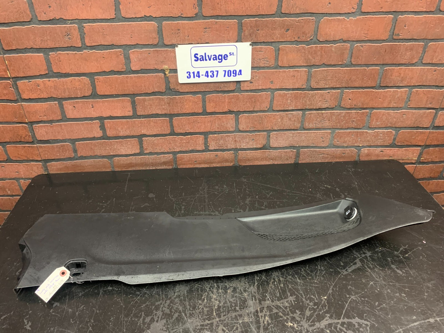 2015-2023 DODGE CHALLENGER CENTER CONSOLE RIGHT PASSENGER TRIM 5XQ84DX9AB OEM.