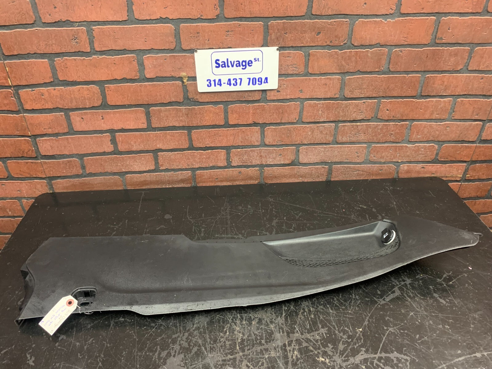 2015-2023 DODGE CHALLENGER CENTER CONSOLE RIGHT PASSENGER TRIM 5XQ84DX9AB OEM.
