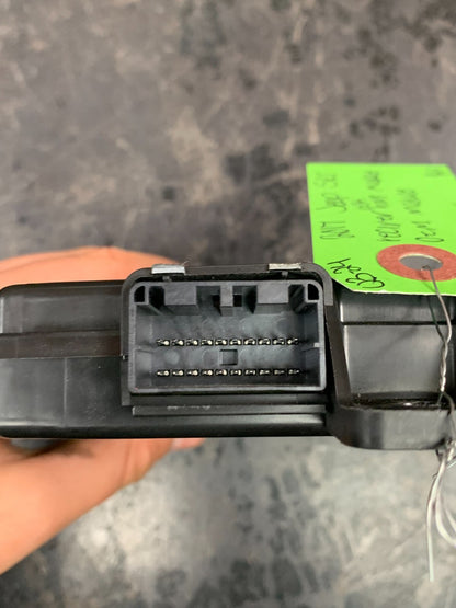 2016-2017 GRAND CHEROKEE DURANGO RFHUB KEYLESS ENTRY RECEIVER MODULE 68211125AE