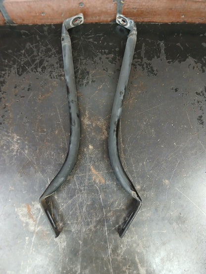 2005-2010 Jeep Grand Cherokee Left & Right Center Radiator Brace Set of 2