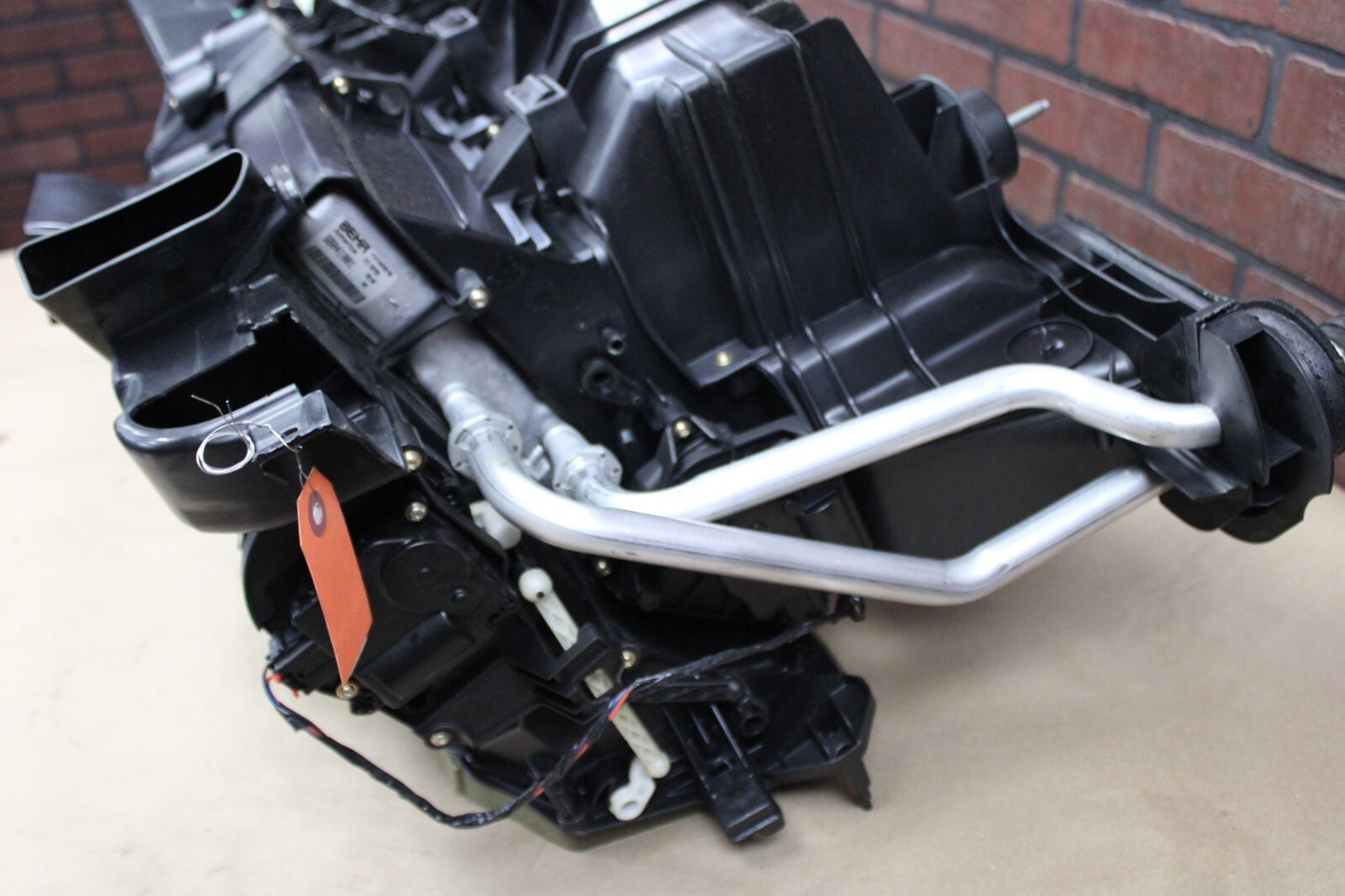2014-2023 Dodge Charger Challenger HVAC Heater Core Housing Box Motor Assembly