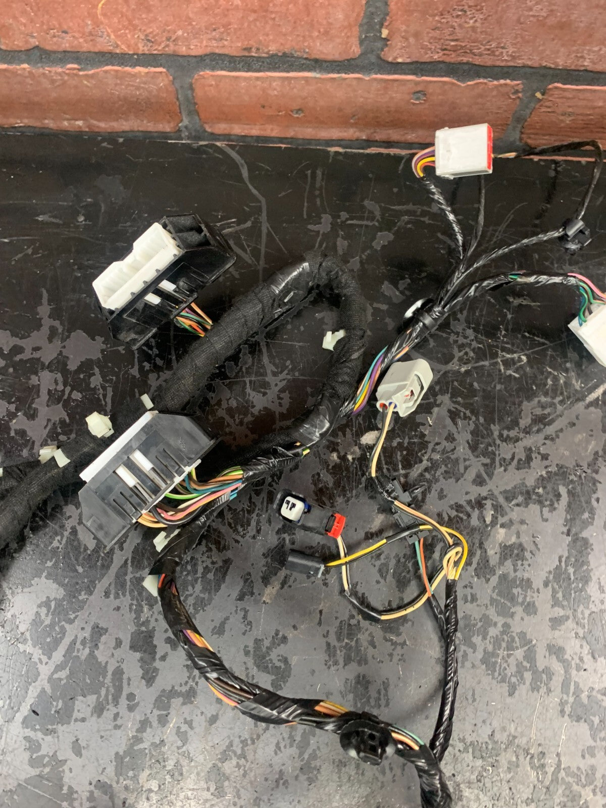 2016-2017 JEEP GRAND CHEROKEE TAILGATE LIFTGATE BACK DOOR WIRING HARNESS OEM