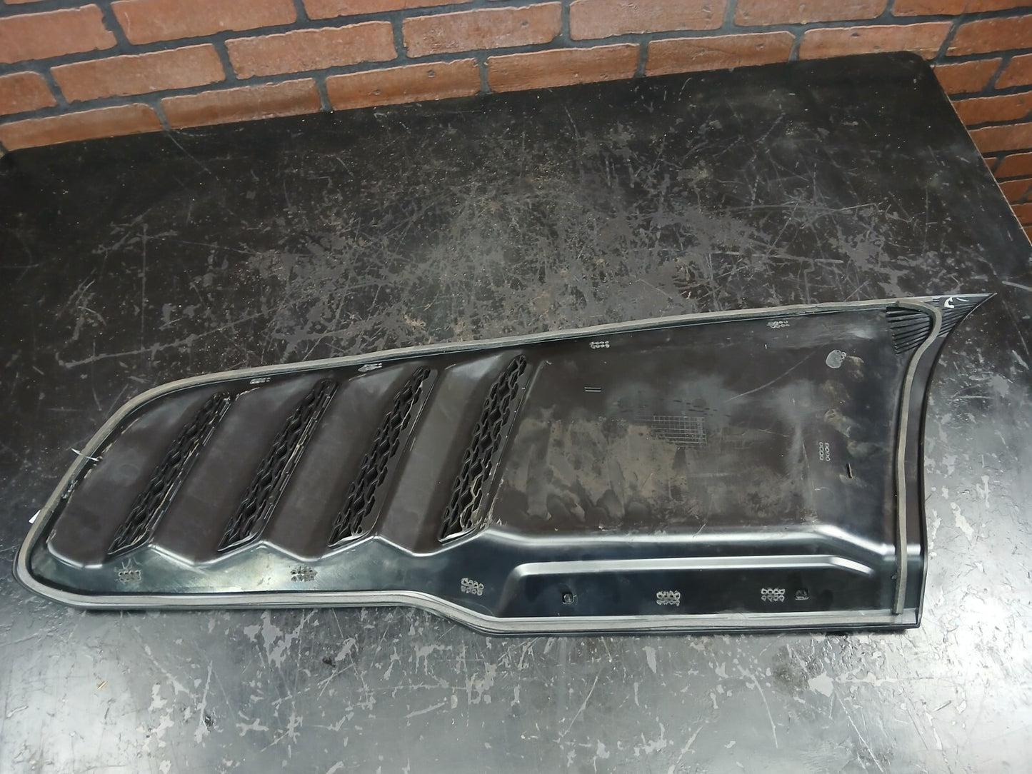 2021-2024 Ram 1500 6.2L Supercharged Driver LH Side Hood Scoop Panel