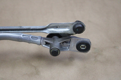2012-2018 AUDI S7 WINDSHIELD WIPER TRANSMISSION LINKAGE & MOTOR OEM 4G1 955 119