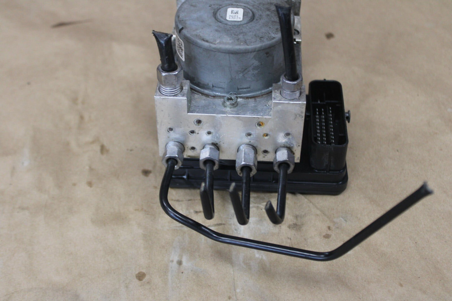 18-22 Dodge Challenger ABS Anti-Lock Brake Pump Module Assembly OEM 68352969AC