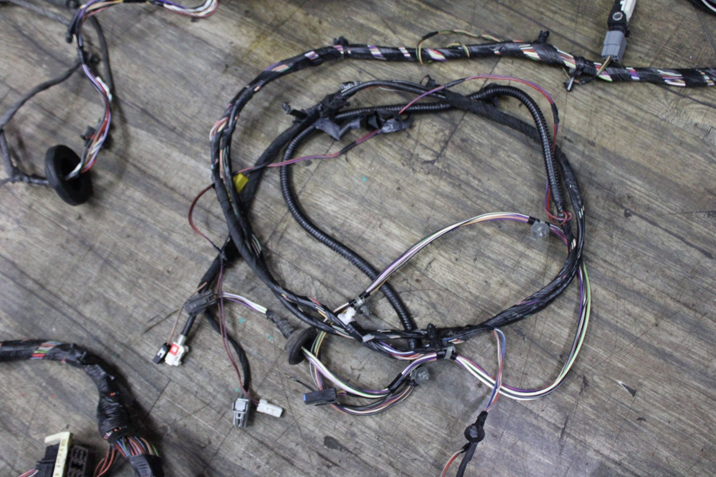 2013 Dodge Challenger SRT8 Body Wire Wiring Harness Fuse Box OEM 68156540AB OEM