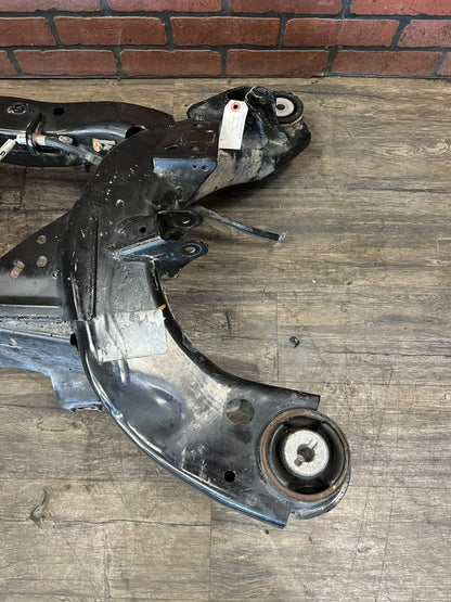 DODGE CHALLENGER R/T SCAT PACK 16-23 OEM REAR AXLE SUSPENSION SUBFRAME CRADLE