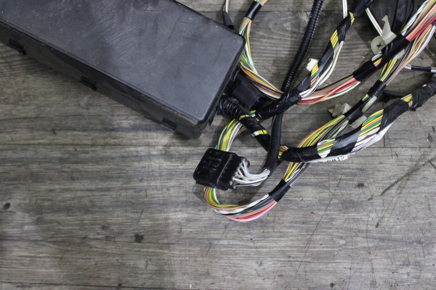 2013 Dodge Challenger SRT8 Body Wire Wiring Harness Fuse Box OEM 68156540AB OEM