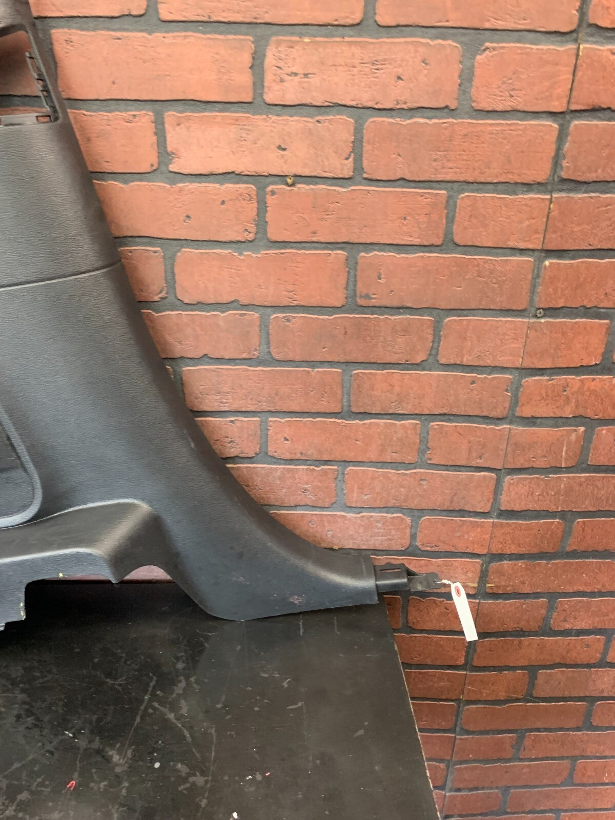 2015-2023 DODGE CHALLENGER DRIVER LH SIDE QUARTER PANEL TRIM OEM 1ZA09DX9AE