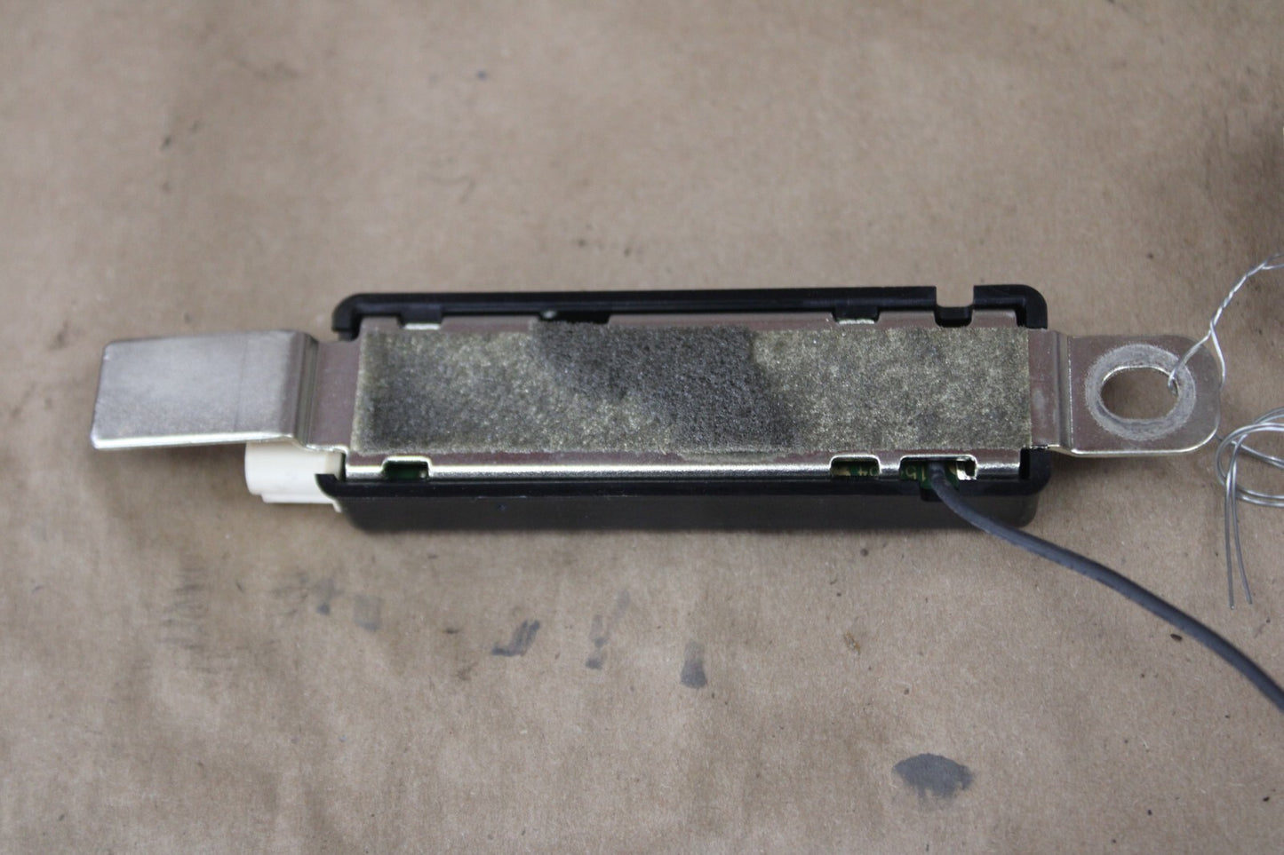 2015-2023 DODGE CHALLENGER RADIO ANTENNA AMPLIFIER CONTROL MODULE OEM 68210666AA