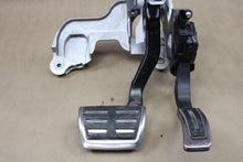 13-18 AUDI A4/A6/A7/S7 ACCELERATOR GAS PEDAL & BRAKE STOP PEDAL OEM 4H1-723-523